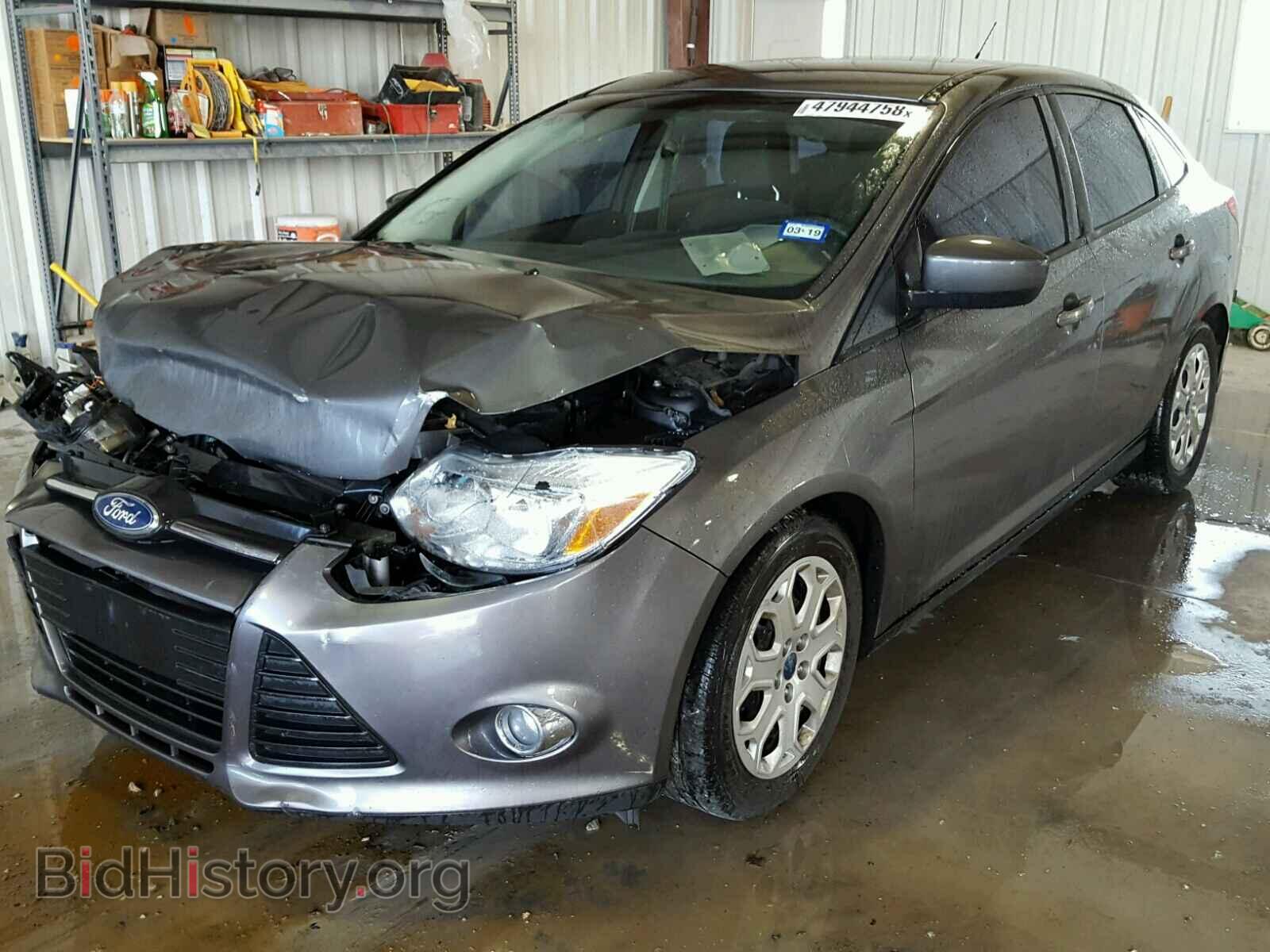 2012 Ford FOCUS (VIN 1FAHP3F28CL325058) — photo 2 of 10