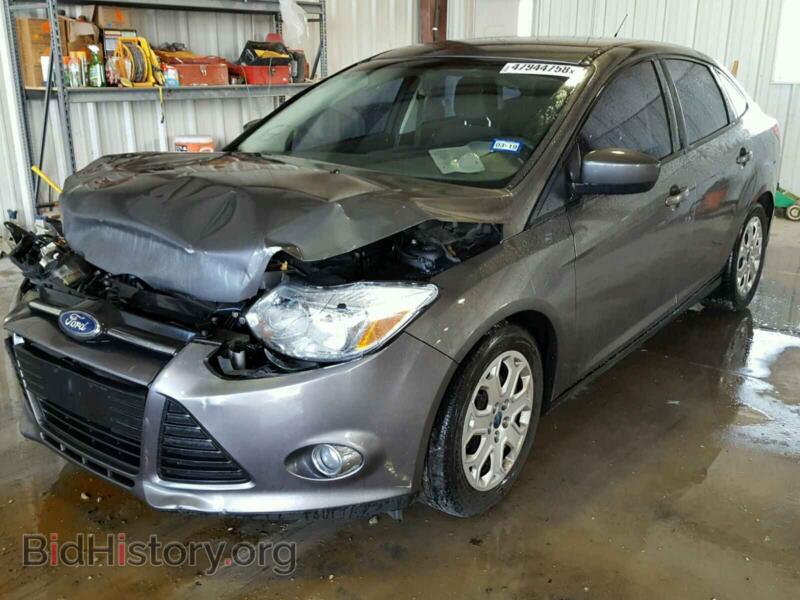 2012 Ford FOCUS (VIN 1FAHP3F28CL325058) — photo 2 of 10
