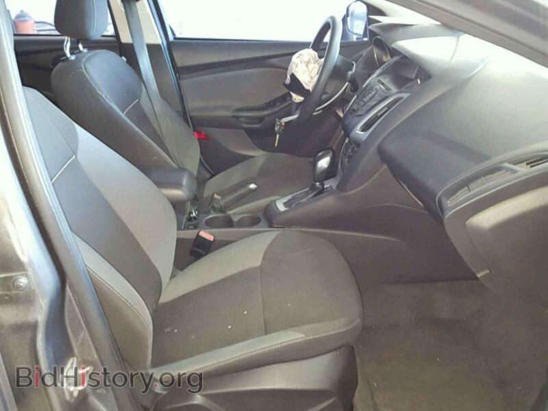 2012 Ford FOCUS (VIN 1FAHP3F28CL325058) — photo 5 of 10