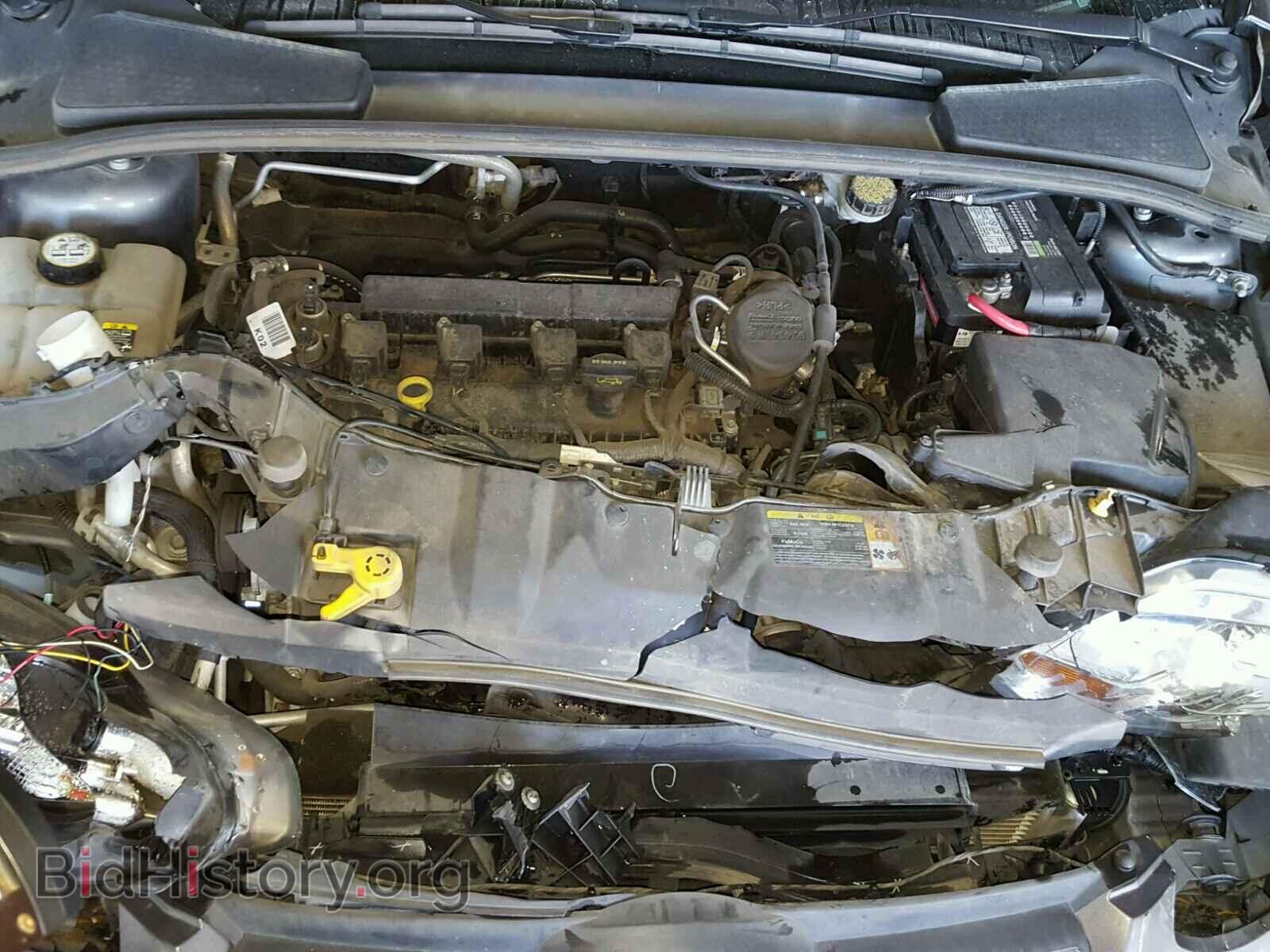 2012 Ford FOCUS (VIN 1FAHP3F28CL325058) — photo 7 of 10