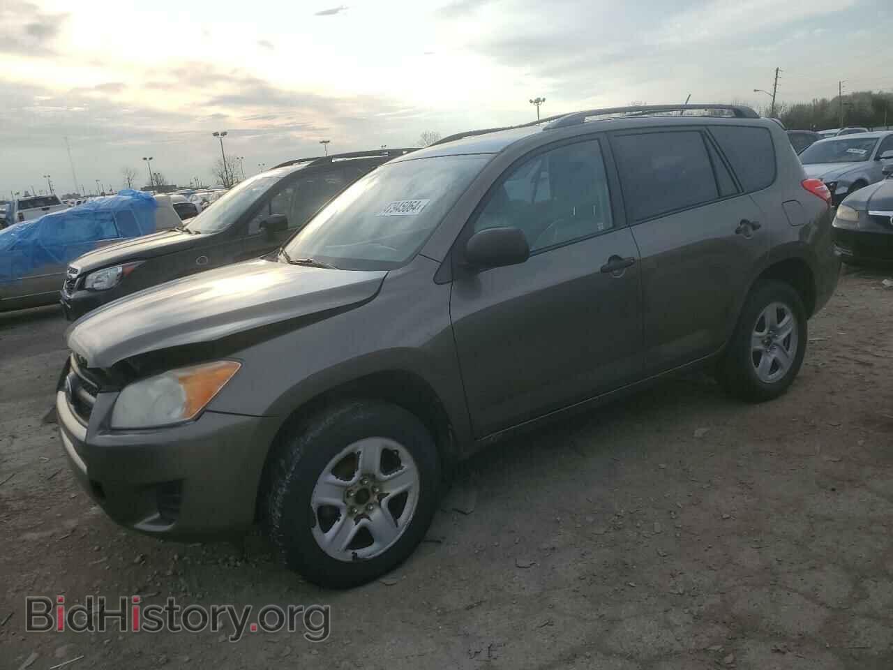 Photo 2T3BF4DV3BW097441 - TOYOTA RAV4 2011