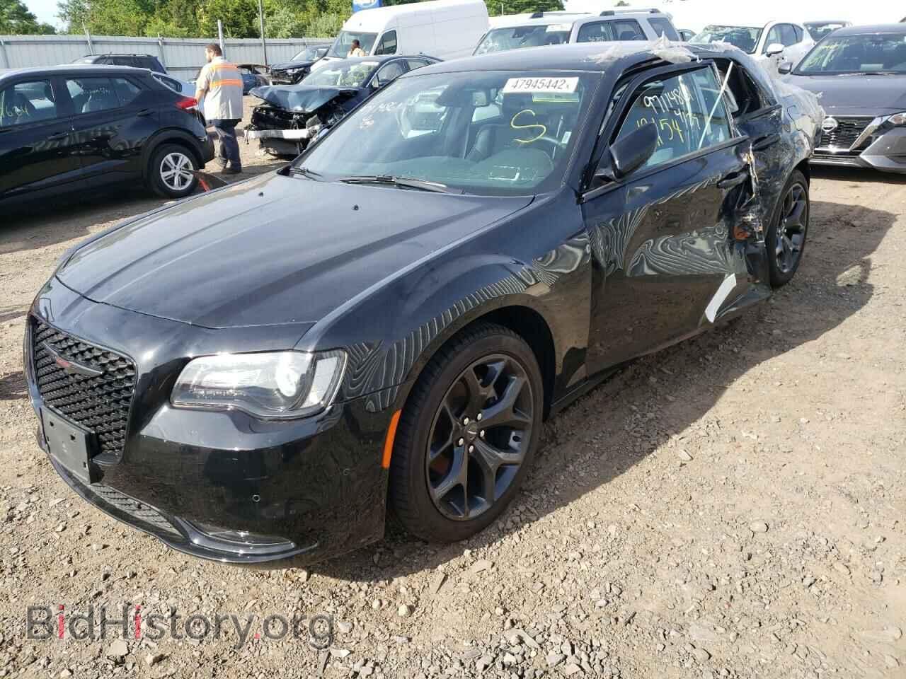 2021 CHRYSLER 300 - VIN: 2C3CCABG0MH598875 - Фото 2