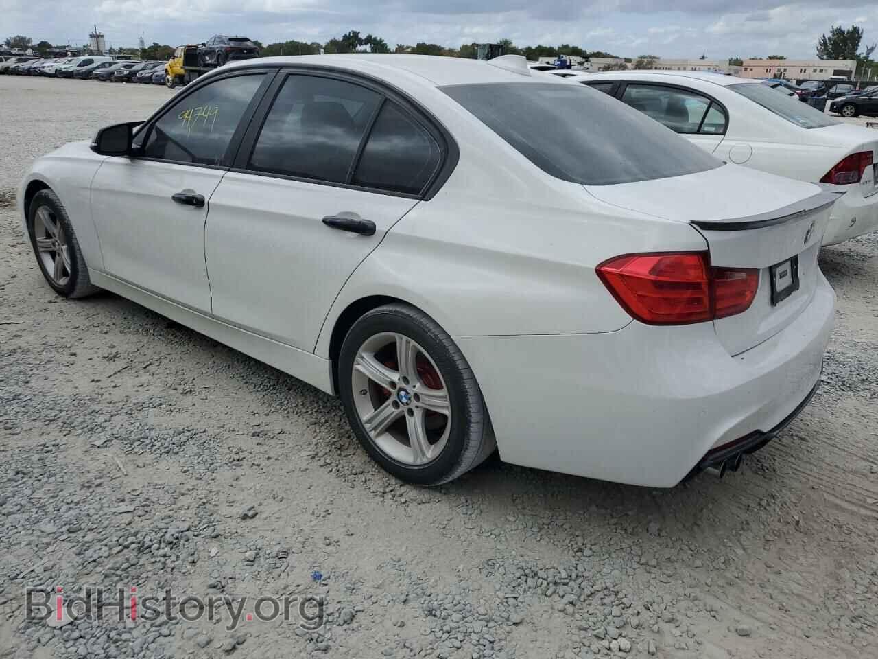 2013 BMW 3 SERIES - VIN: WBA3A5C5XDF601818 - Фото 2
