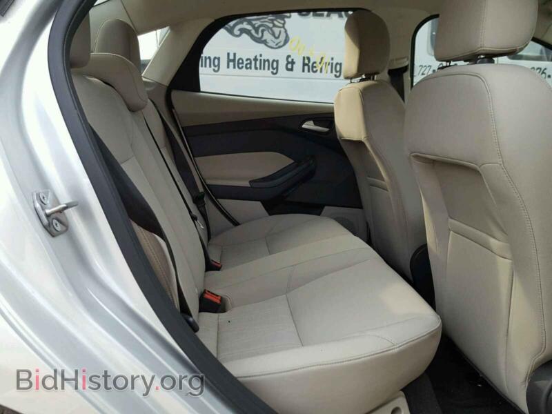 2015 Ford FOCUS (VIN 1FADP3F29FL273491) — photo 6 of 10