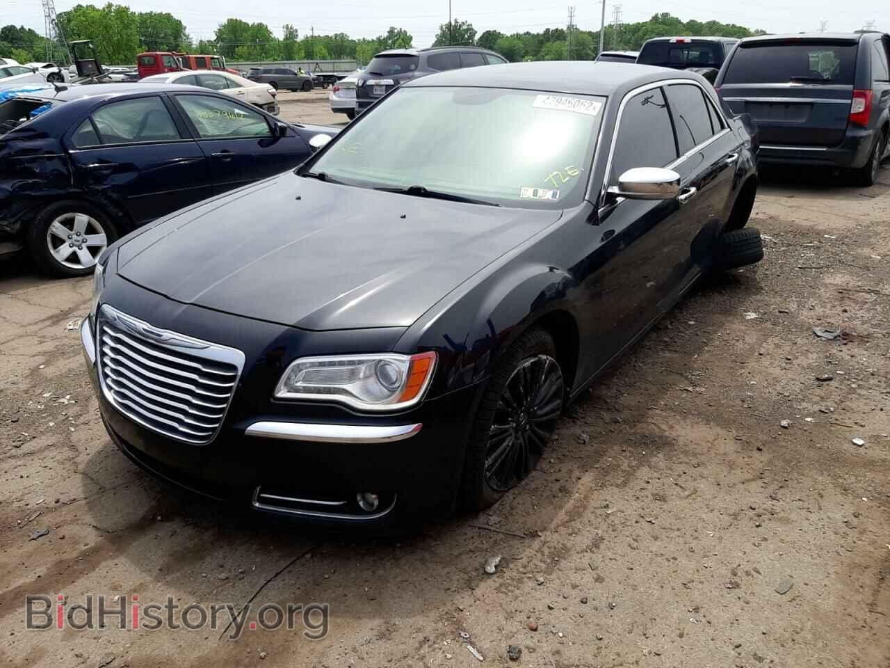 2013 CHRYSLER 300 - VIN: 2C3CCAKT4DH645368 - Фото 2