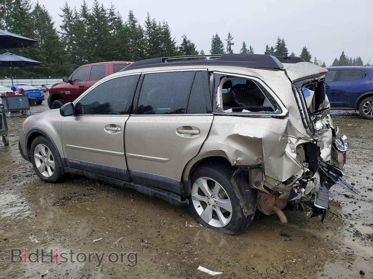 2014 SUBARU OUTBACK - VIN: 4S4BRBAC8E3303211 - Фото 2