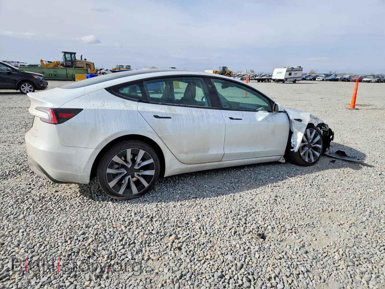 2025 TESLA MODEL 3 - VIN: 5YJ3E1EB4SF060530 - Photo 3