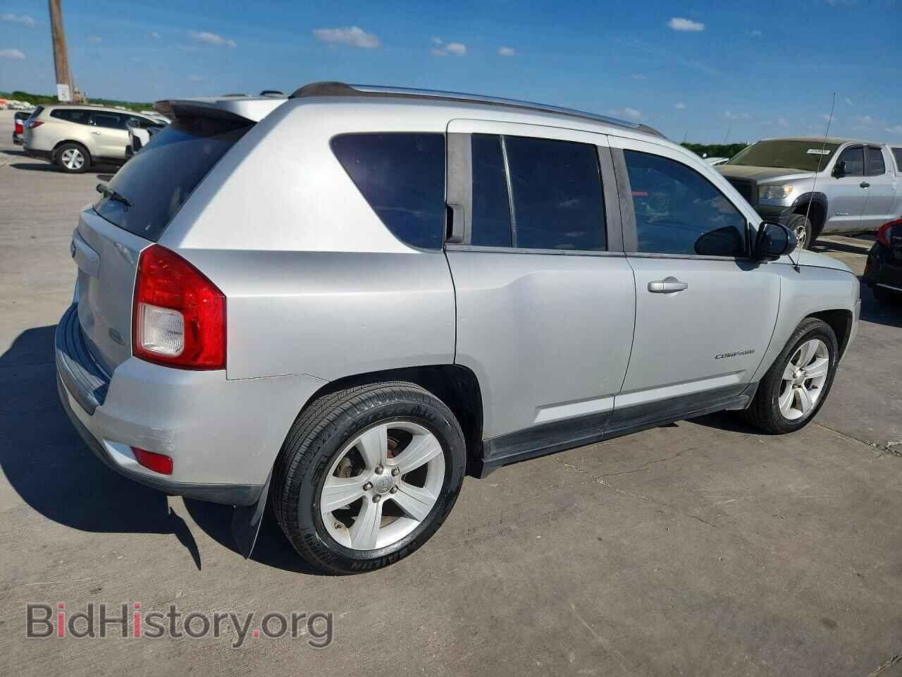 2011 JEEP COMPASS - VIN: 1J4NF1FB1BD136386 - Фото 3