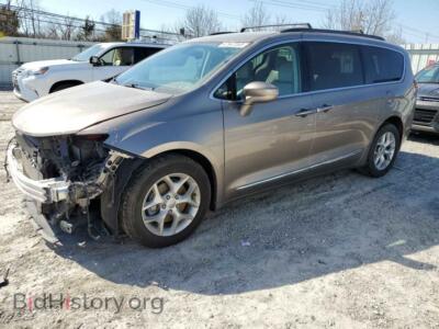 2017 Chrysler PACIFICA Touring L, silver — VIN 2C4RC1BG4HR729182, Copart