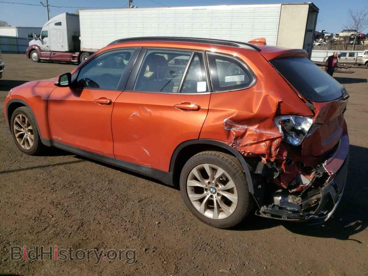 2014 BMW X1 - VIN: WBAVL1C57EVY17693 - Фото 2