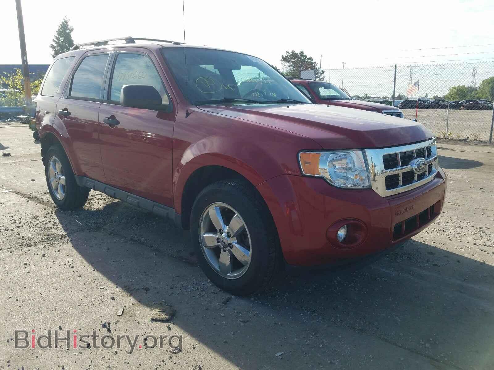 Фотография 1FMCU0DG4BKA20957 - FORD ESCAPE 2011