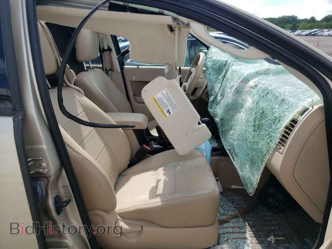 2011 FORD ESCAPE - VIN: 1FMCU9E70BKB72060 - Фото 5