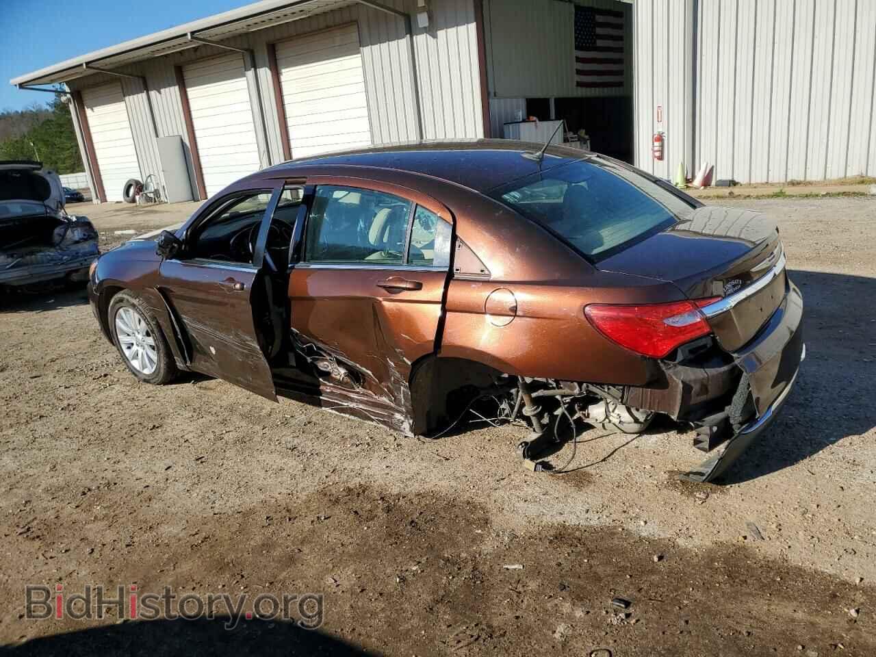 2012 CHRYSLER 200 - VIN: 1C3CCBBB8CN205852 - Фото 2