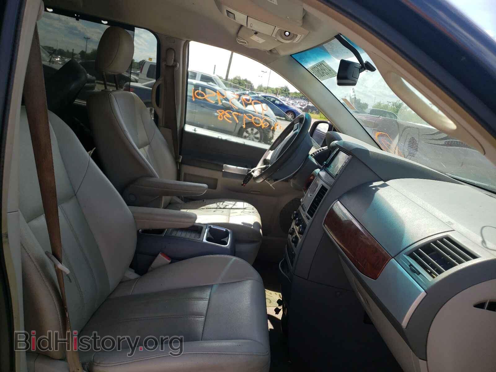 2008 CHRYSLER MINIVAN - VIN: 2A8HR54P08R776166 - Фото 5