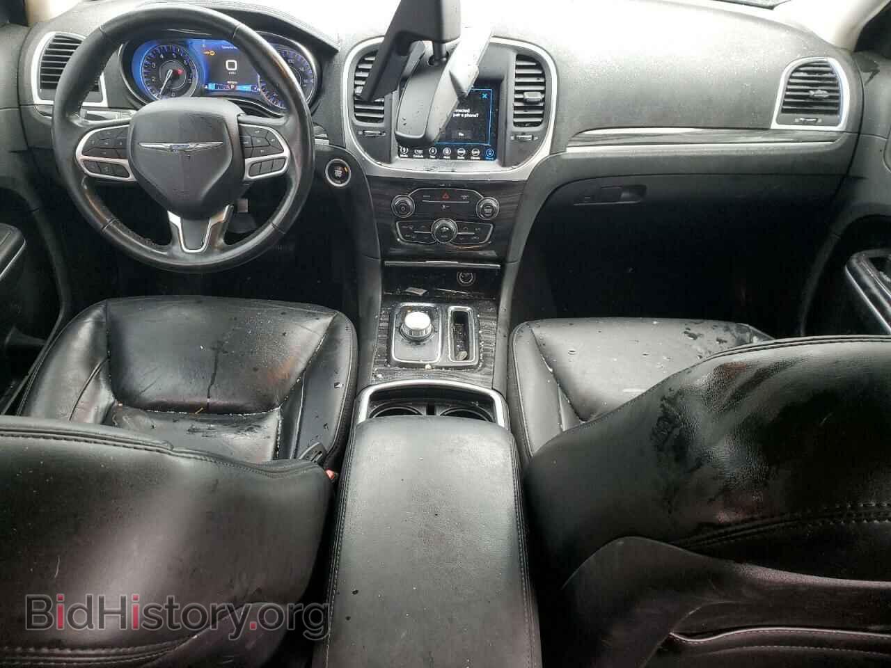 2019 CHRYSLER 300 - VIN: 2C3CCARG2KH714466 - Фото 8