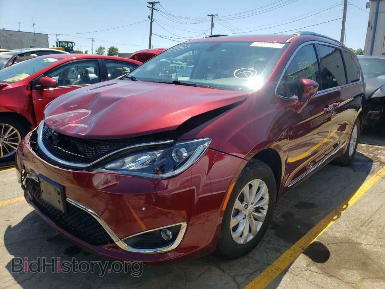 2019 CHRYSLER PACIFICA - VIN: 2C4RC1BGXKR583216 - Фото 2