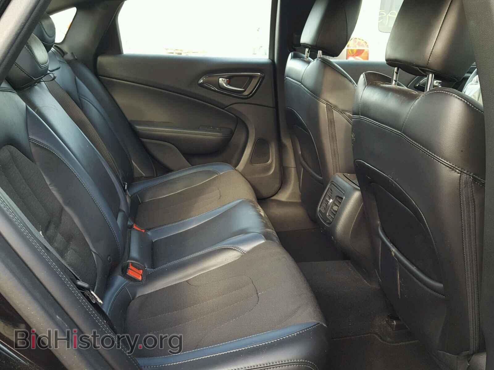 2015 CHRYSLER 200 - VIN: 1C3CCCDG3FN556820 - Фото 6