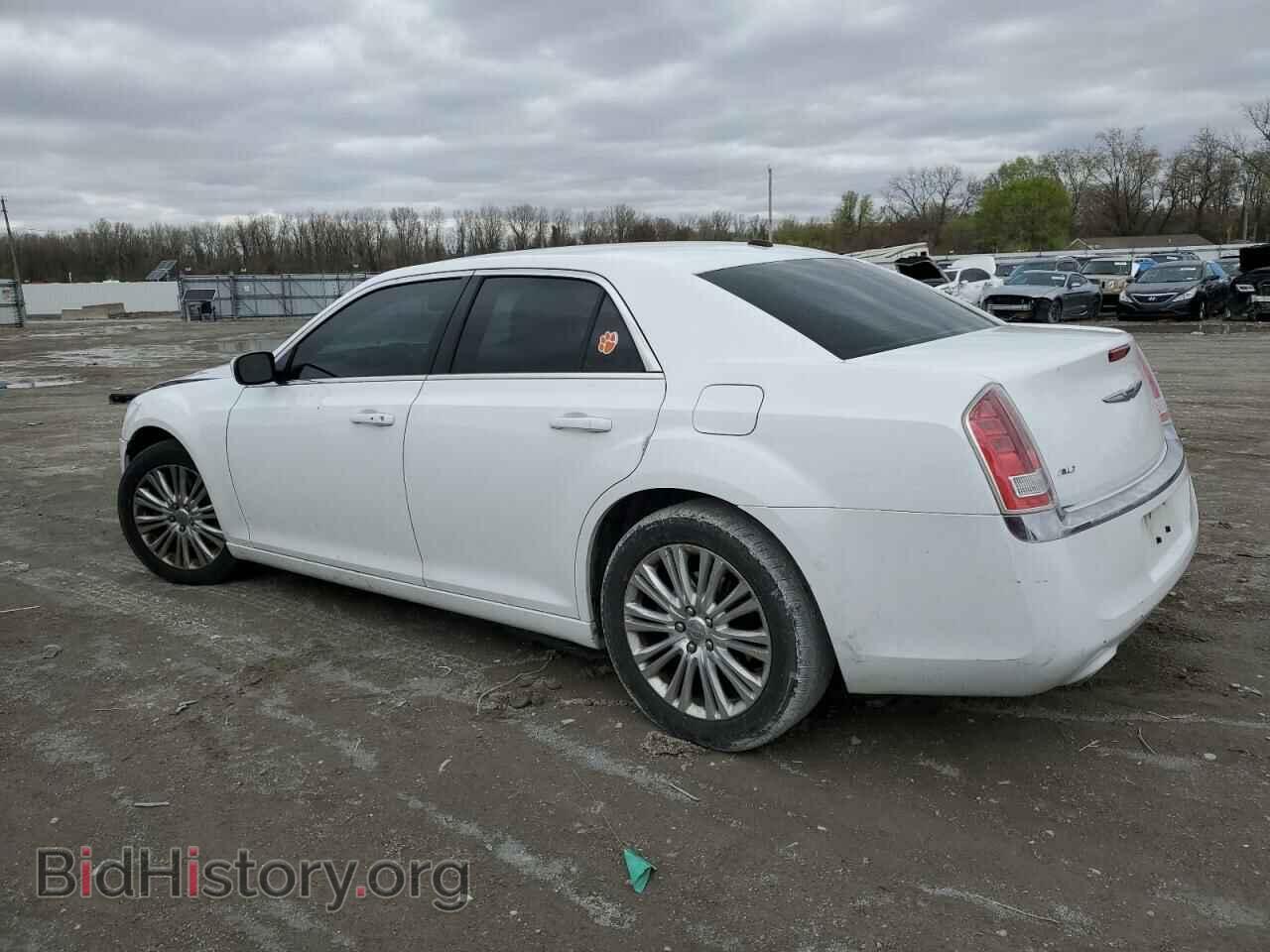 2014 CHRYSLER 300 - VIN: 2C3CCARG4EH193965 - Фото 2