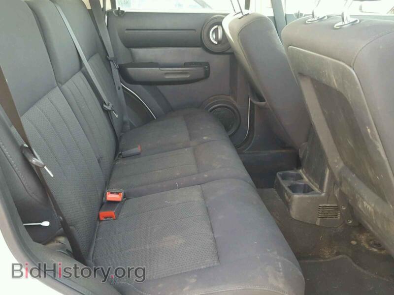 2011 Dodge NITRO (VIN 1D4PT4GK0BW589123) — photo 6 of 10