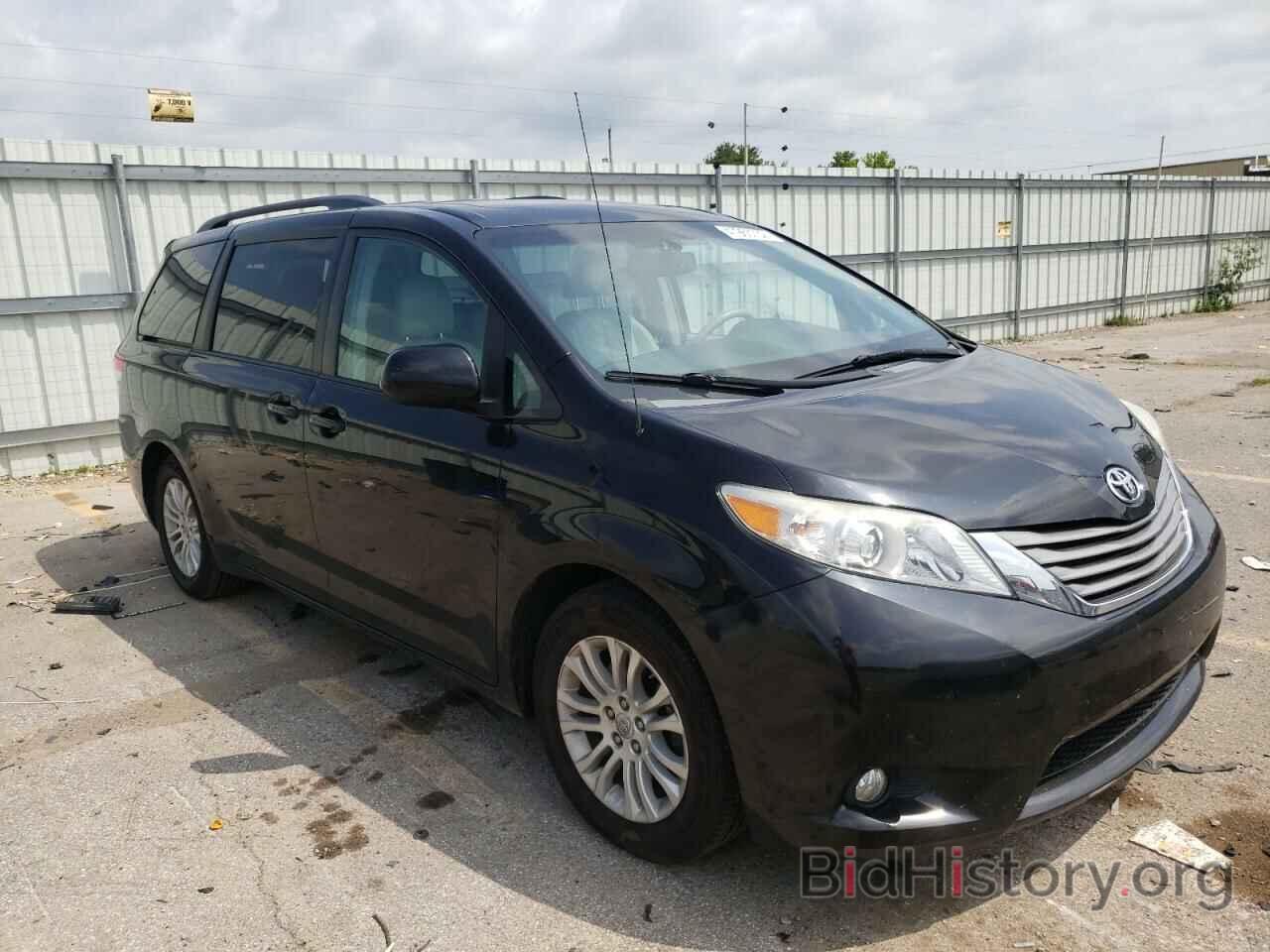 Photo 5TDYK3DC1CS238055 - TOYOTA SIENNA 2012