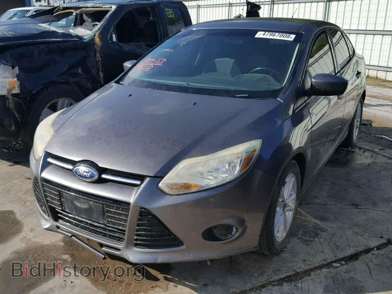2012 Ford FOCUS (VIN 1FAHP3F28CL254654) — фото 2 из 10