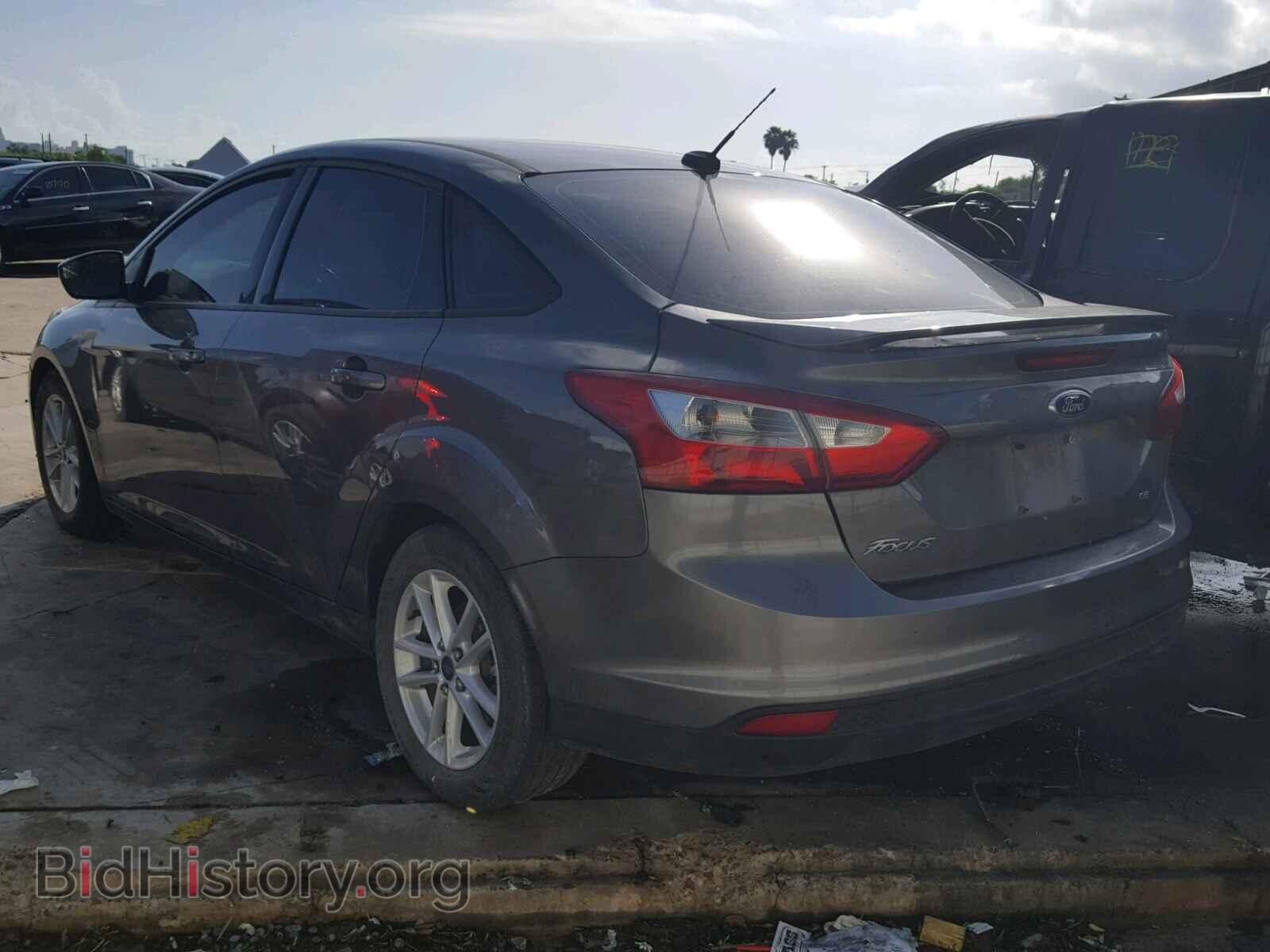 2012 Ford FOCUS (VIN 1FAHP3F28CL254654) — фото 3 из 10