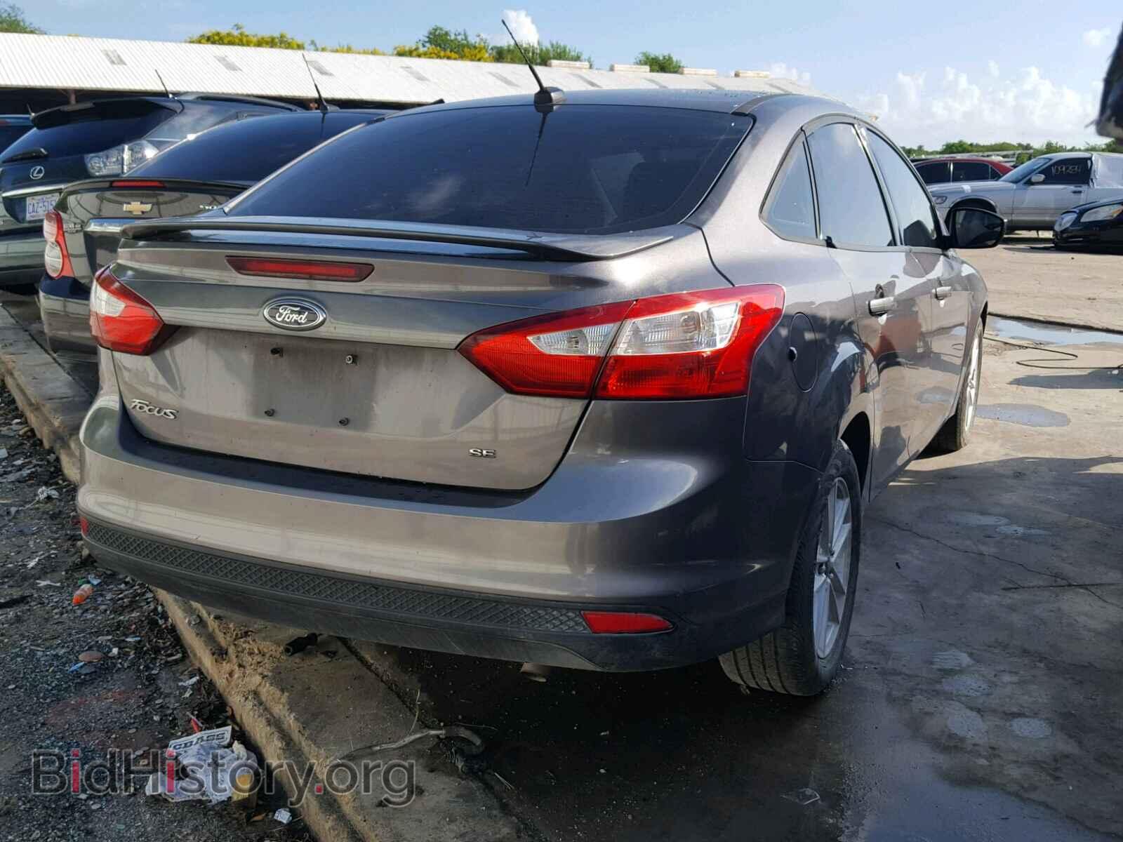 2012 Ford FOCUS (VIN 1FAHP3F28CL254654) — фото 4 из 10