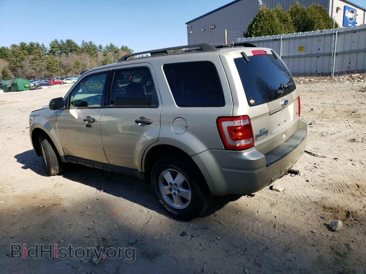 2011 FORD ESCAPE - VIN: 1FMCU0DG5BKC68599 - Фото 2