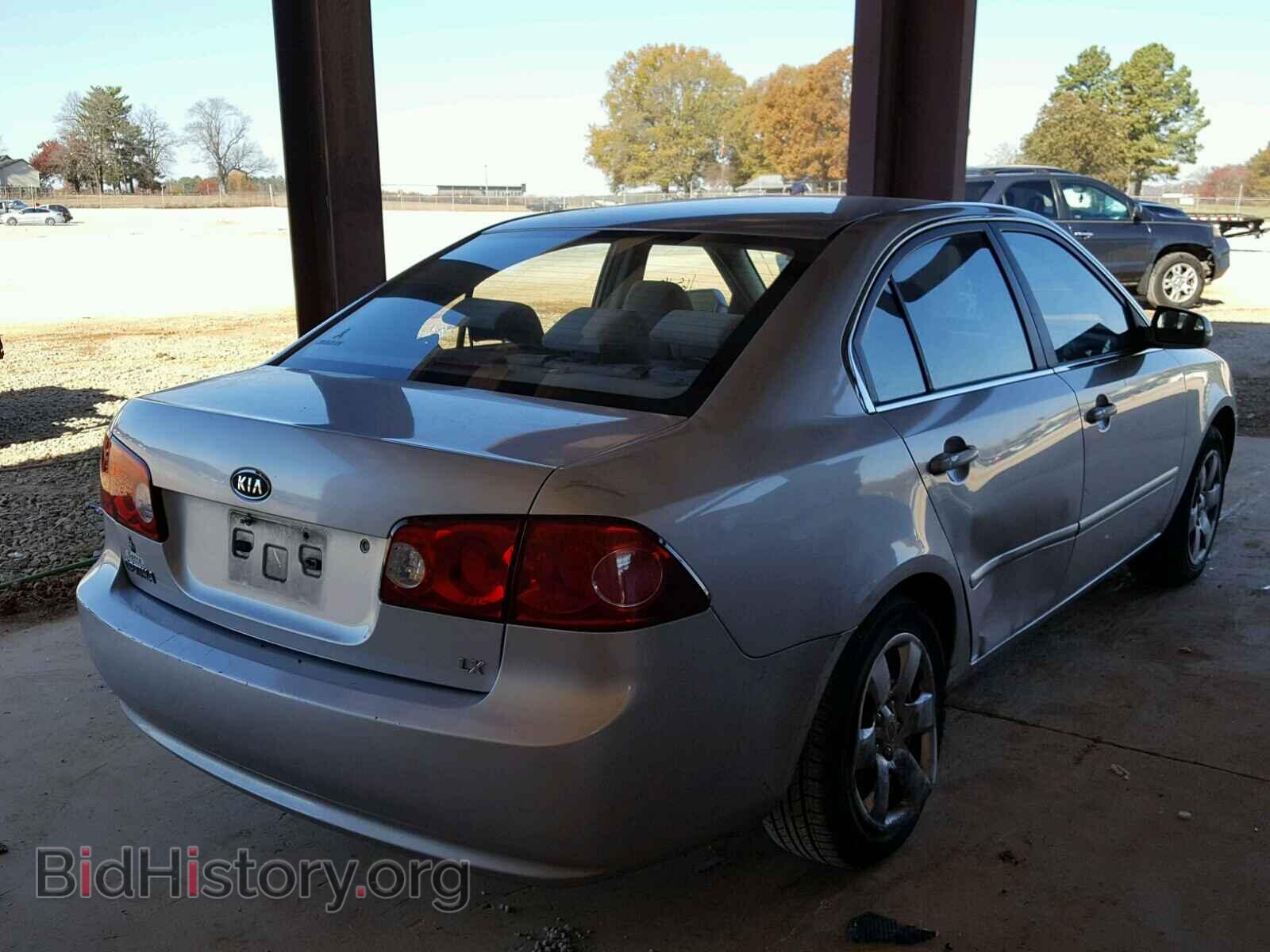 2006 KIA OPTIMA - VIN: KNAGE123865021460 - Фото 4