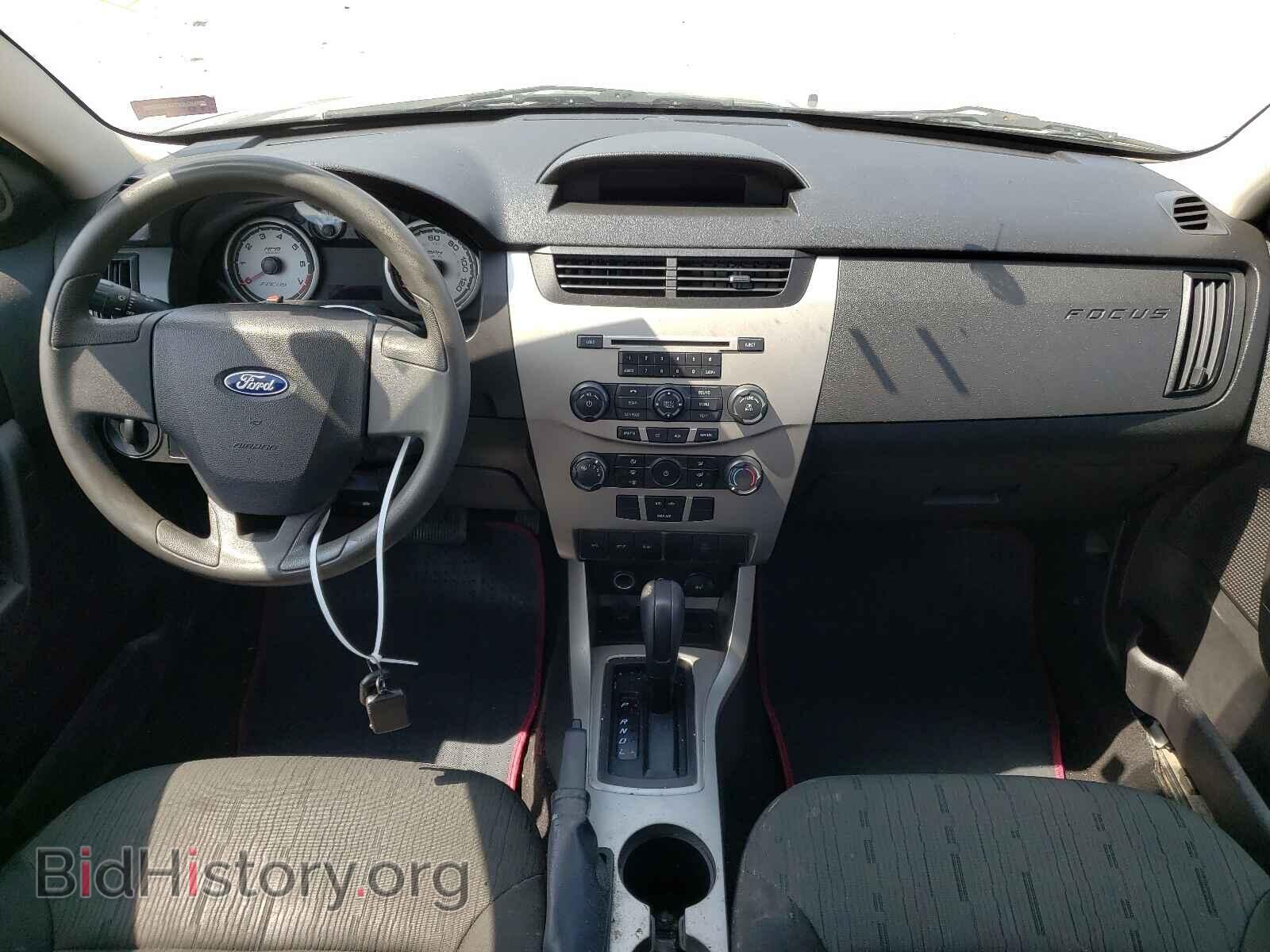 2008 FORD FOCUS - VIN: 1FAHP35N58W188730 - Фото 9