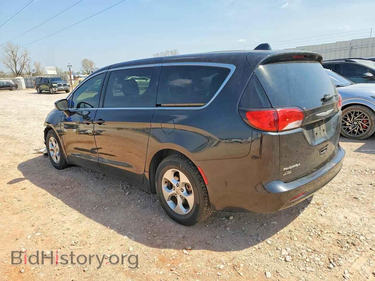 2017 CHRYSLER PACIFICA - VIN: 2C4RC1CG4HR511015 - Photo 2