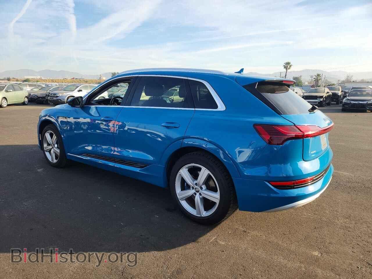 2019 AUDI E-TRON - VIN: WA1LAAGEXKB009663 - Фото 2
