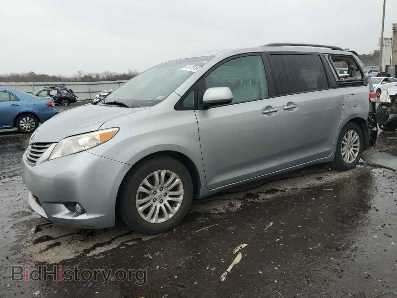 Фотография 5TDYK3DC3BS049356 - TOYOTA All Models 2011