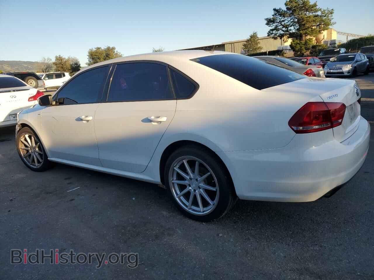 2015 VOLKSWAGEN PASSAT - VIN: 1VWAT7A37FC076106 - Фото 2