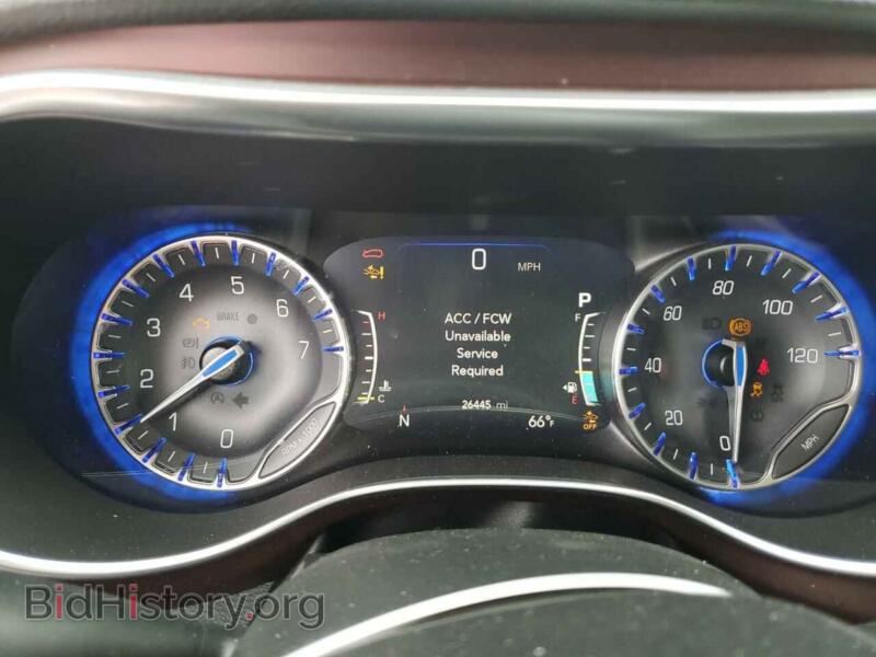 2020 Chrysler PACIFICA (VIN 2C4RC1GG6LR151796) — photo 9 of 13