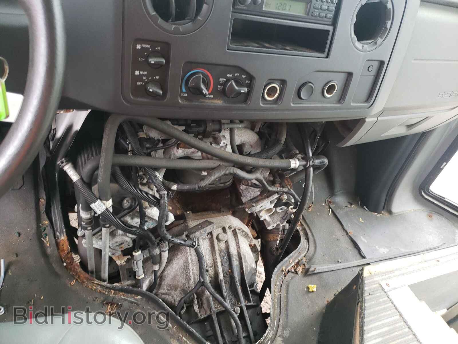 2011 FORD ECONOLINE - VIN: 1FDEE3FS8BDB22727 - Photo 9
