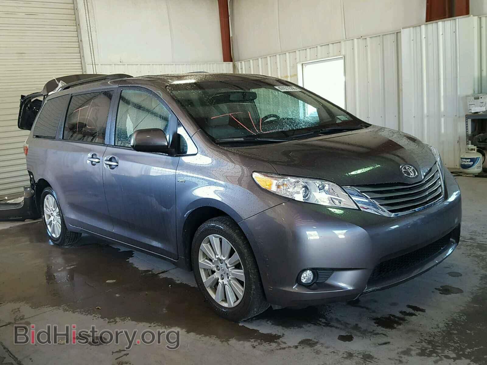 Фотография 5TDDZ3DC4HS167841 - TOYOTA SIENNA XLE 2017