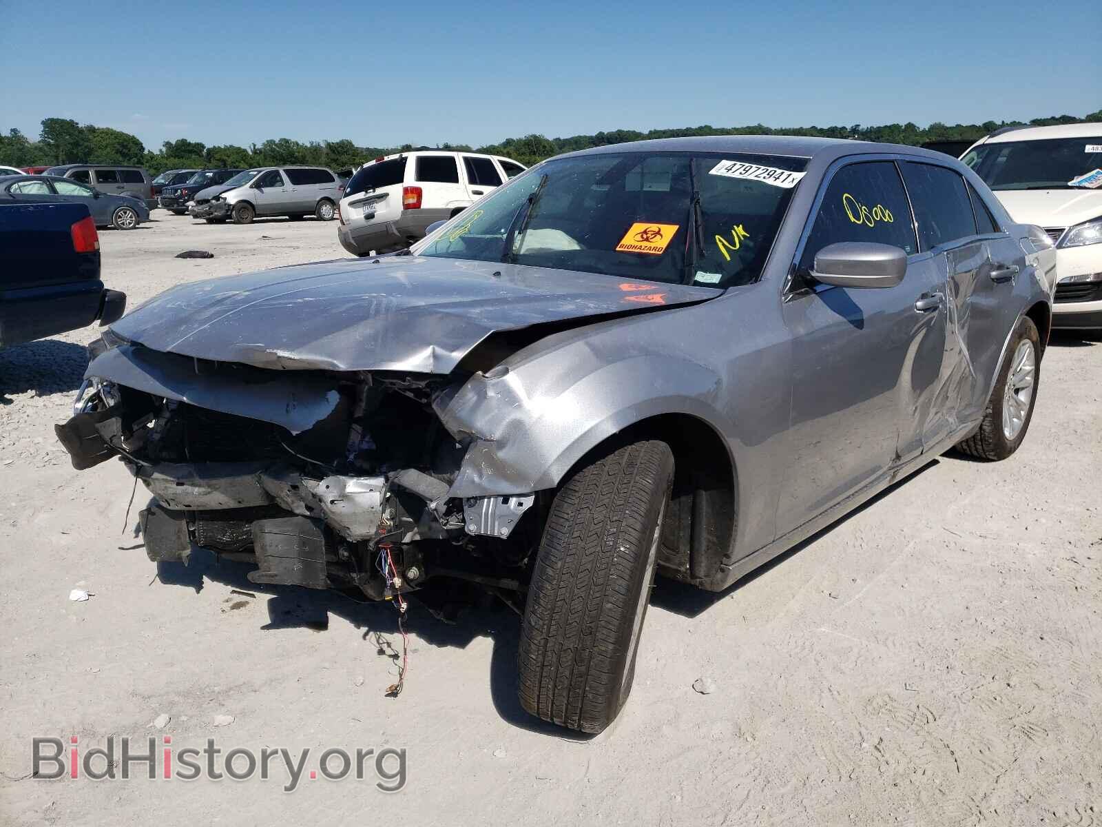 2016 CHRYSLER 300 - VIN: 2C3CCAAG7GH349138 - Фото 2