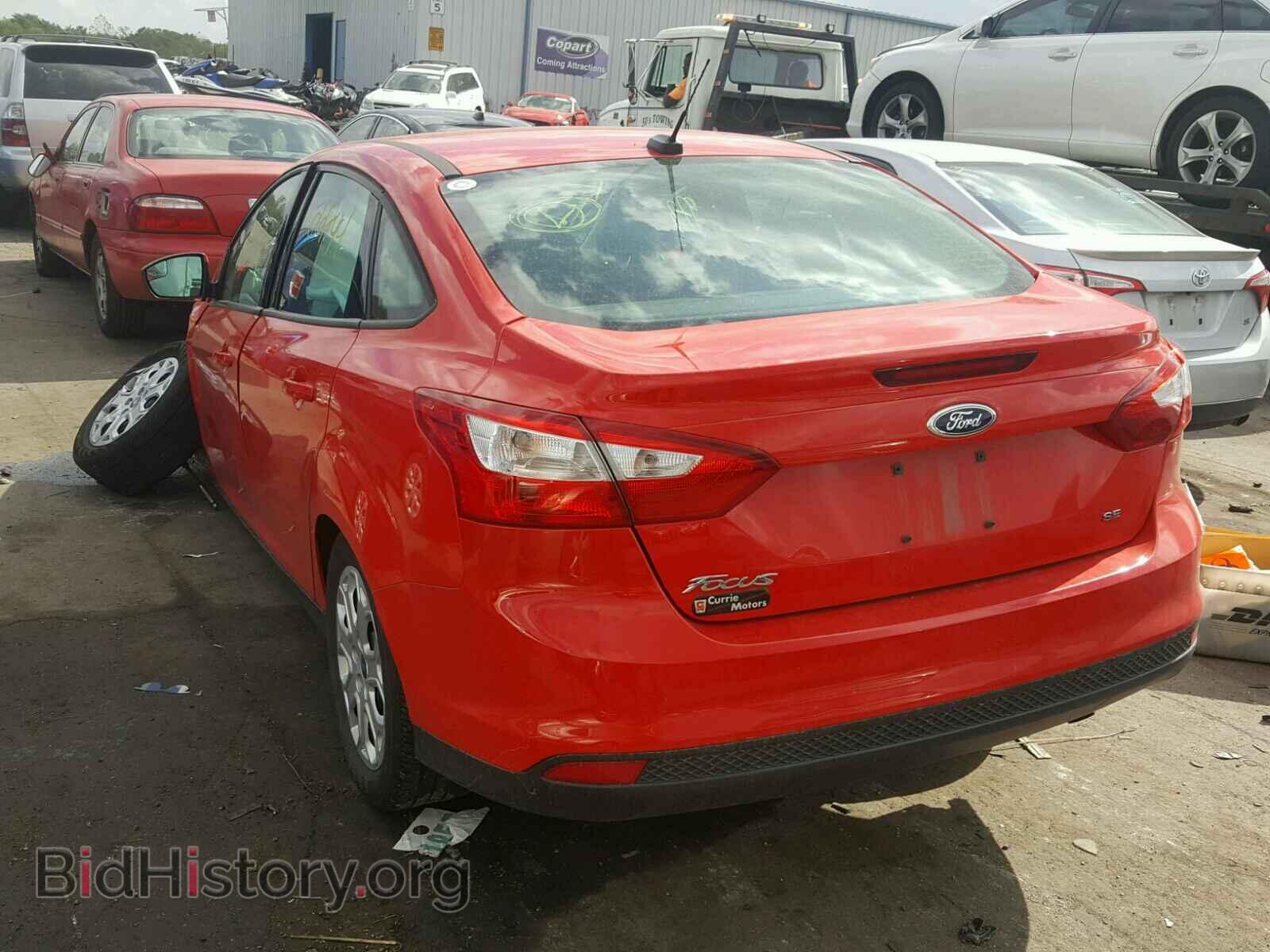 2012 Ford FOCUS (VIN 1FAHP3F28CL152061) — photo 3 of 10