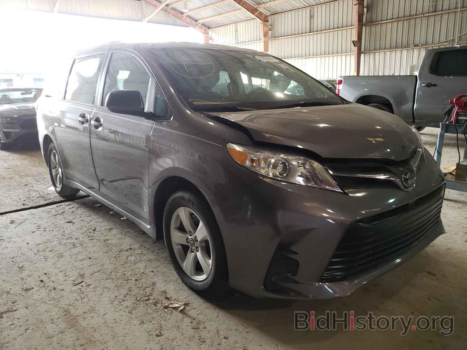 Фотография 5TDKZ3DC2KS993862 - TOYOTA SIENNA 2019