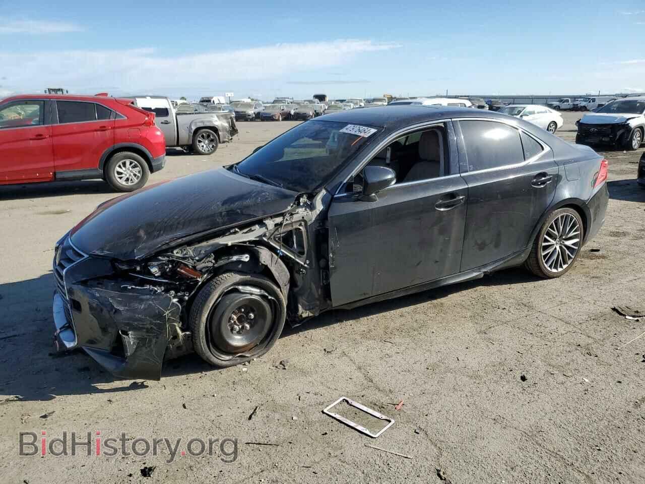 Photo JTHBA1D29H5052425 - LEXUS IS 2017