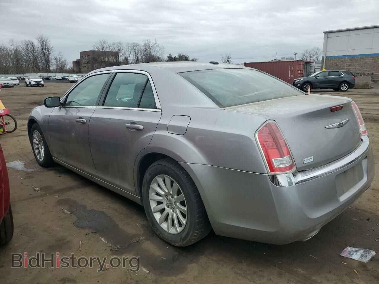 2014 CHRYSLER 300 - VIN: 2C3CCAAG4EH330074 - Фото 2