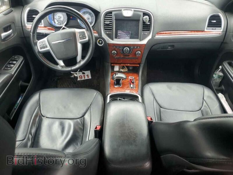 2014 Chrysler 300 (VIN 2C3CCAAG4EH330074) — фото 8 из 12