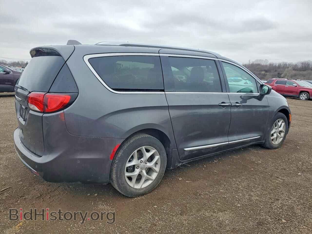 2017 CHRYSLER All Models - VIN: 2C4RC1EG6HR506671 - Photo 3