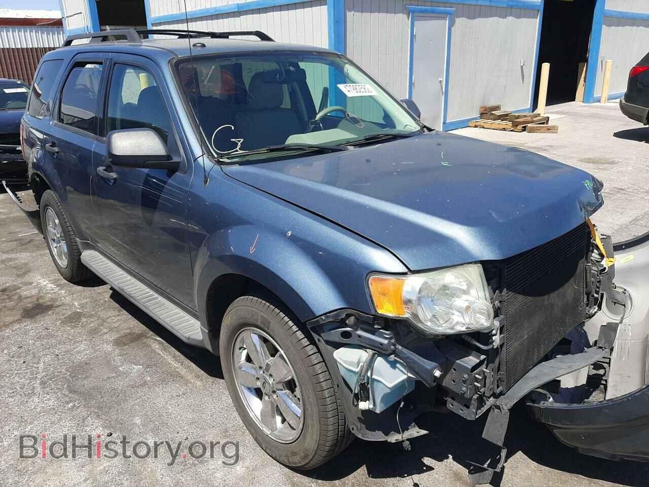 Фотография 1FMCU0D78BKA22372 - FORD ESCAPE 2011