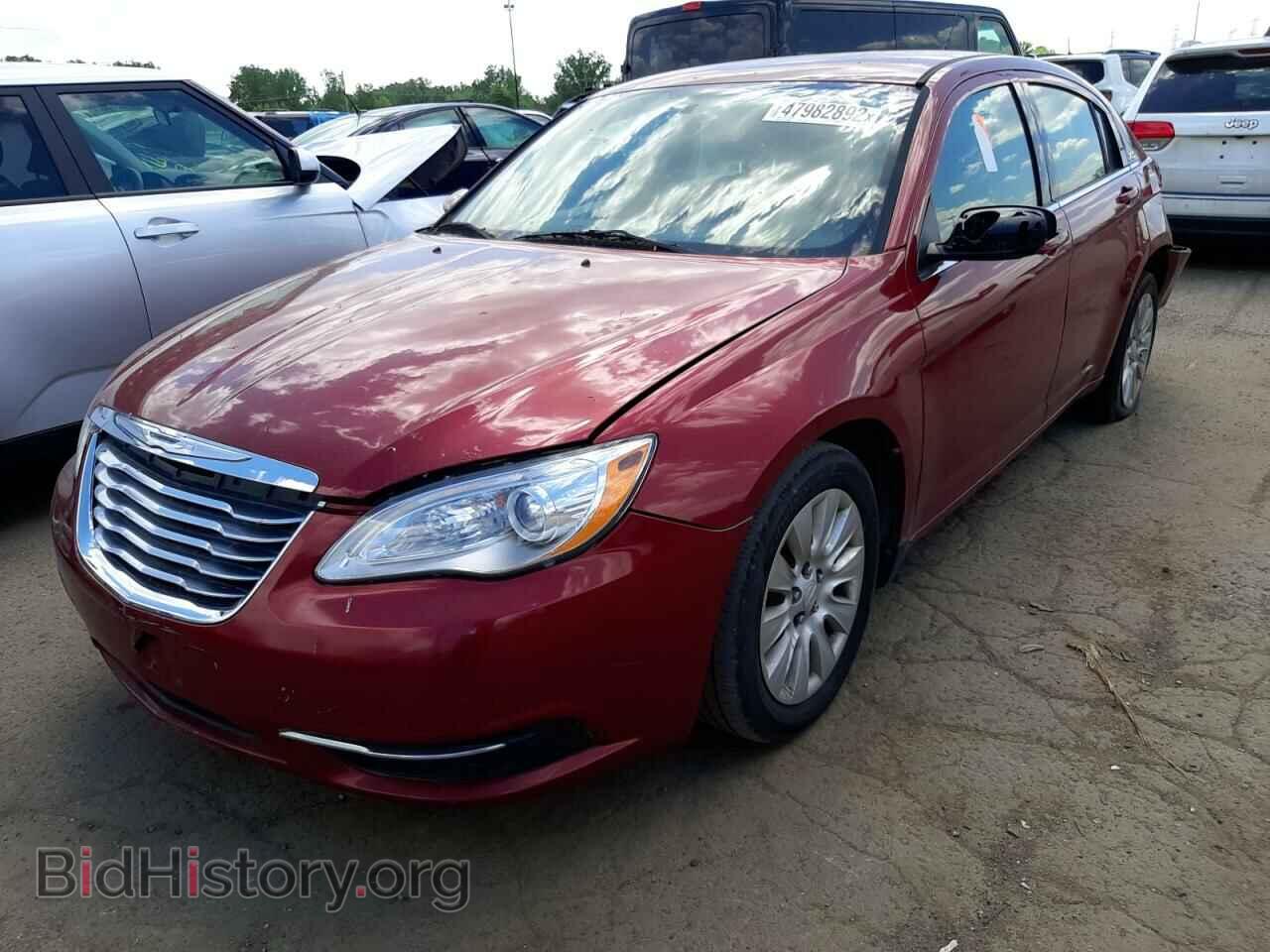 2013 CHRYSLER 200 - VIN: 1C3CCBAB1DN640957 - Фото 2