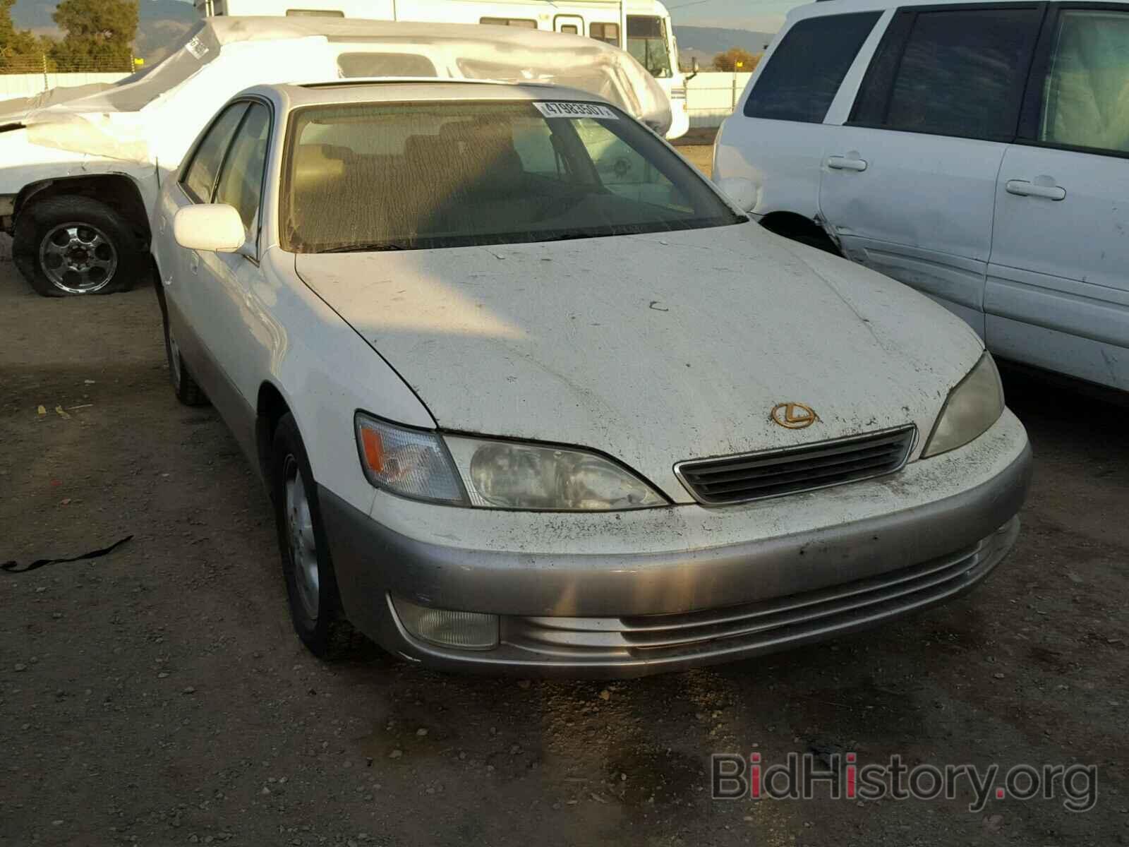 Photo JT8BF22G0V0012572 - LEXUS ES300 1997