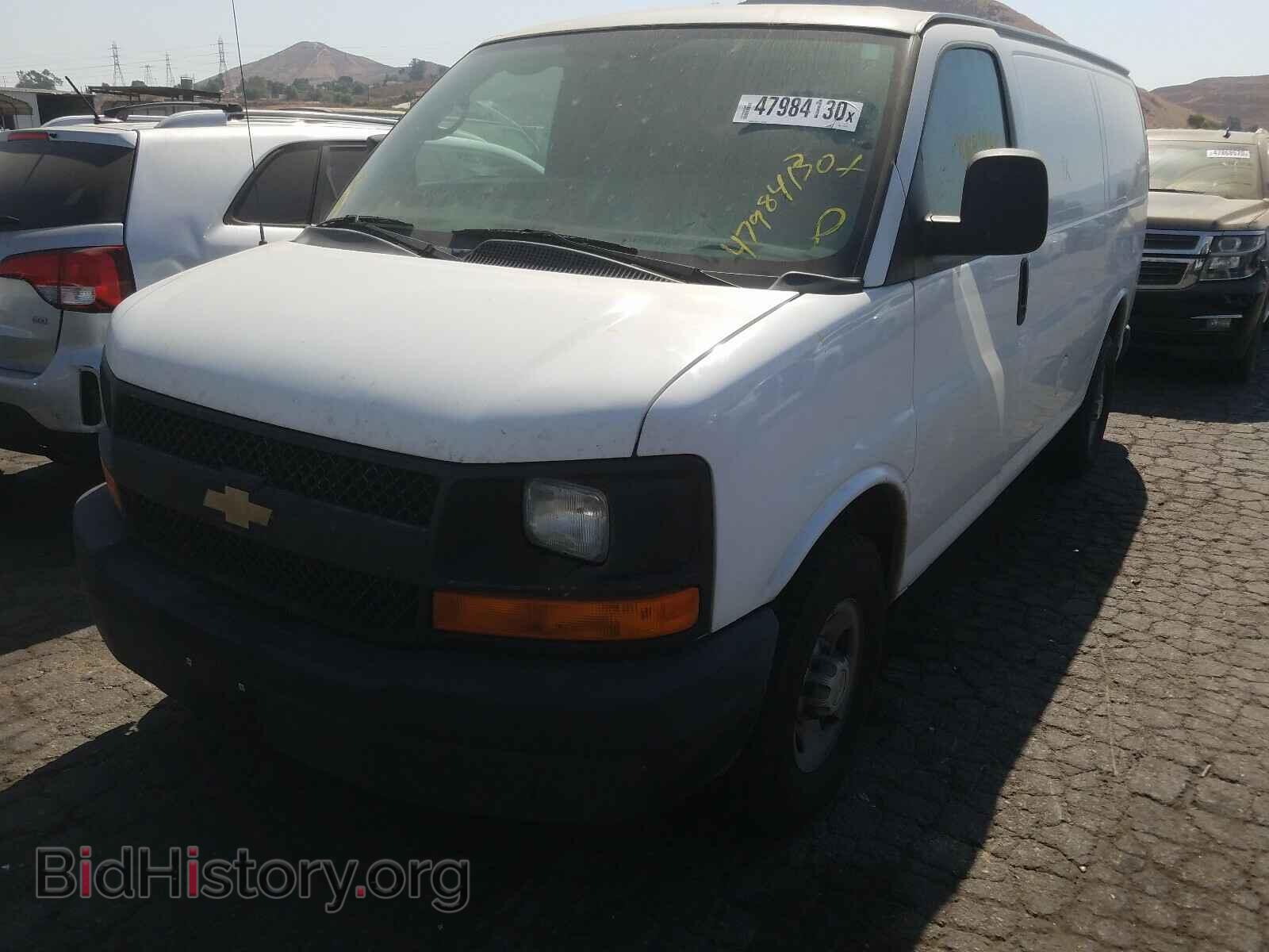 2013 CHEVROLET EXPRESS - VIN: 1GCWGFCA9D1110879 - Фото 2