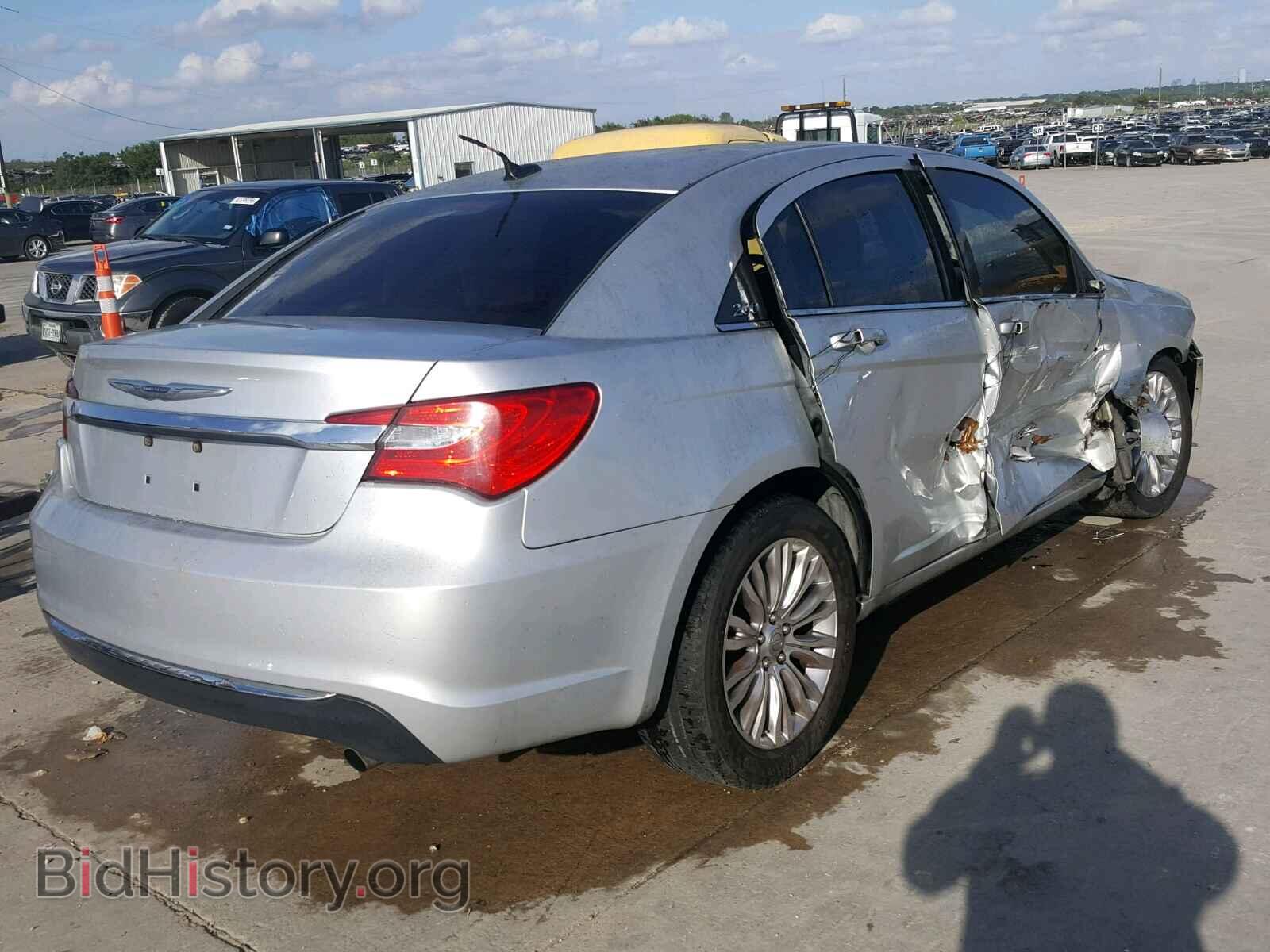 2012 CHRYSLER 200 - VIN: 1C3CCBAB2CN155483 - Фото 4