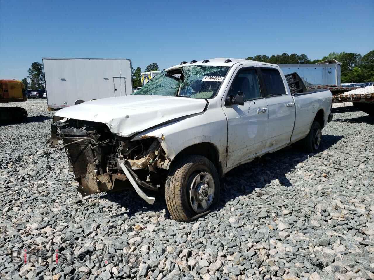 Photo 3D73Y3CL9BG624669 - DODGE All Models 2011